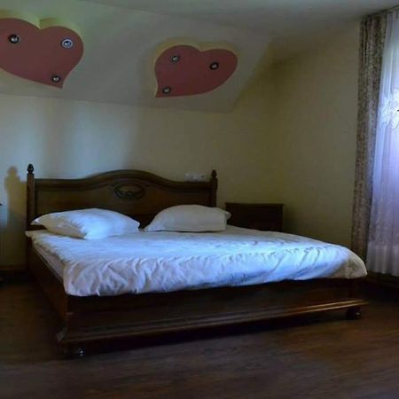Hotel Casa Din Barsana Bîrsana Zewnętrze zdjęcie
